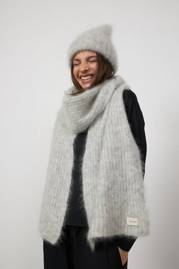 Szalik Mossy Mohair Fog Grey
